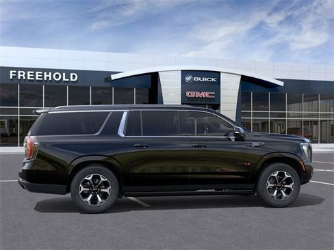 New 2026 GMC Yukon XL AT4 Ultimate image 5