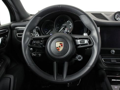 Certified 2025 Porsche Macan Turbo image 12