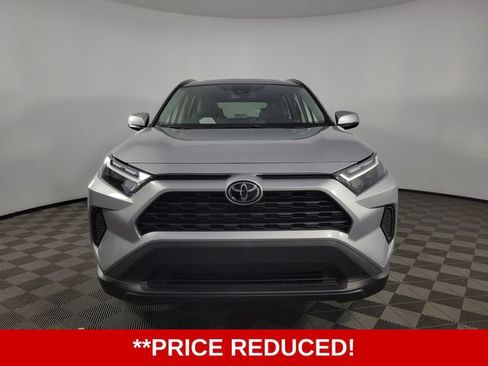 Used 2025 Toyota RAV4 XLE w/ Convenience Package FWD image 2