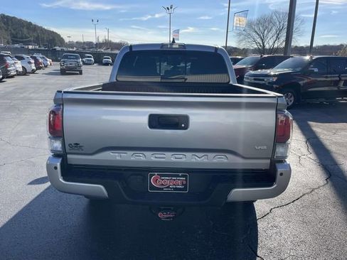 Used 2023 Toyota Tacoma TRD Sport w/ Technology Package image 3