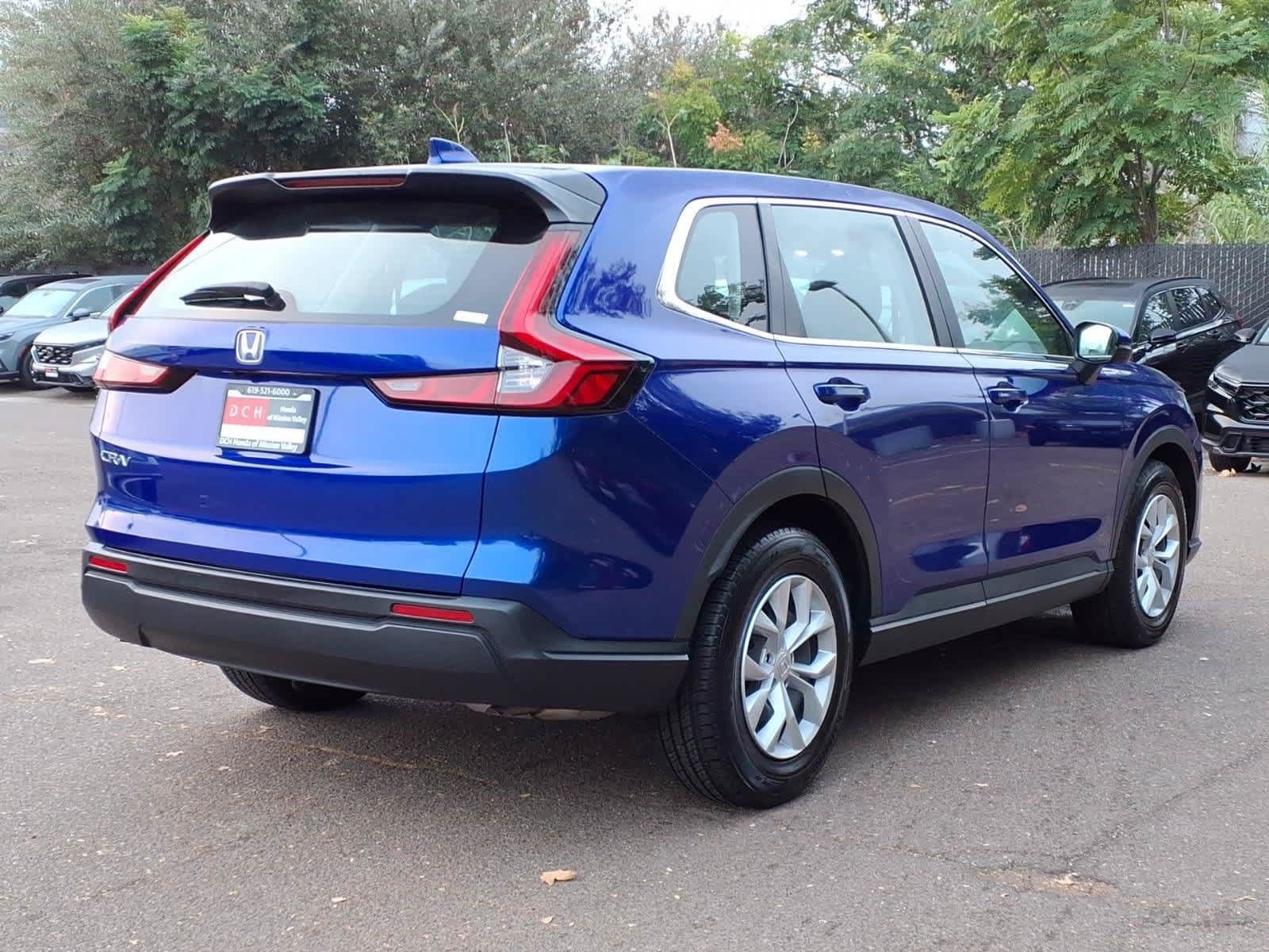 Used 2023 Honda CR-V LX image 4