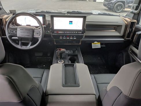 New 2025 GMC Hummer EV 3X image 11
