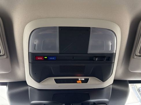 Used 2024 Subaru Crosstrek 2.0i Premium w/ Crosstrek Mirror Package image 22