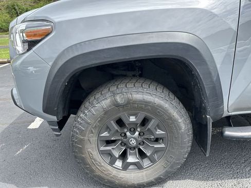 Used 2021 Toyota Tacoma SR5 w/ Trail Edition AWD/4WD image 20