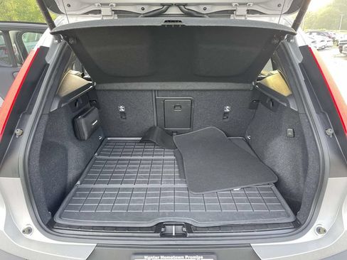 Used 2023 Volvo XC40 Recharge Ultimate w/ Protection Package Premier AWD/4WD image 30
