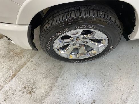 Used 2025 RAM 1500 Big Horn AWD/4WD image 11