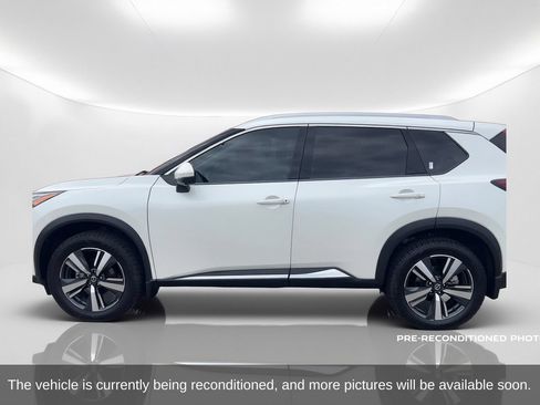 Used 2022 Nissan Rogue SL FWD image 9