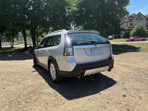 Used 2010 Saab 9-3 X w/ Comfort Package AWD/4WD image 2