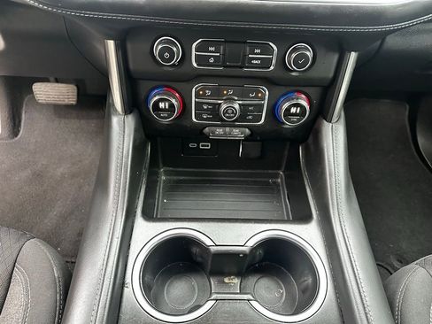 Used 2024 Chevrolet Tahoe LS RWD image 23
