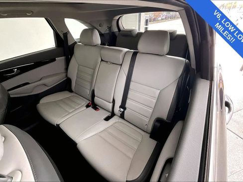 Used 2020 Kia Sorento SX image 34