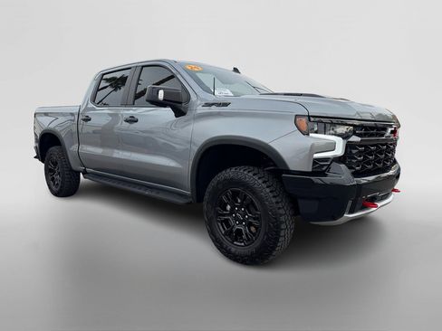 Used 2024 Chevrolet Silverado 1500 ZR2 w/ Technology Package image 7