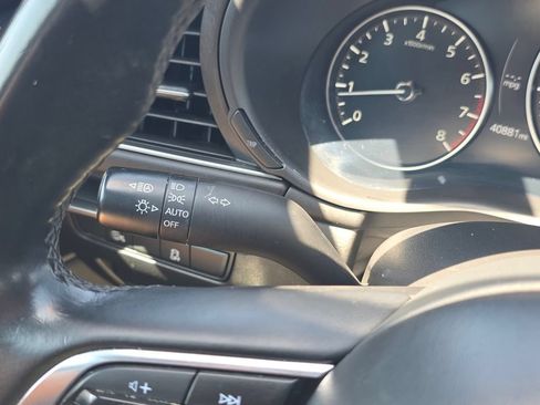 Used 2024 MAZDA MAZDA3 s FWD image 35