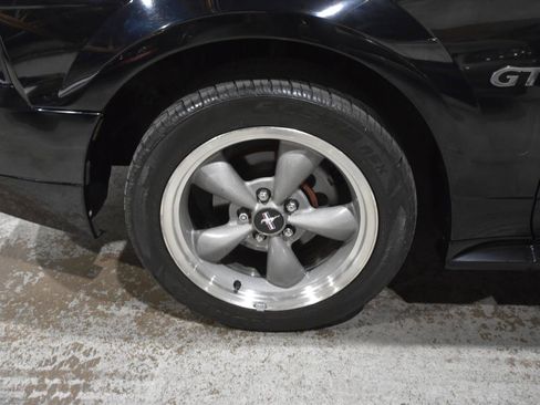 Used 2001 Ford Mustang GT RWD image 36