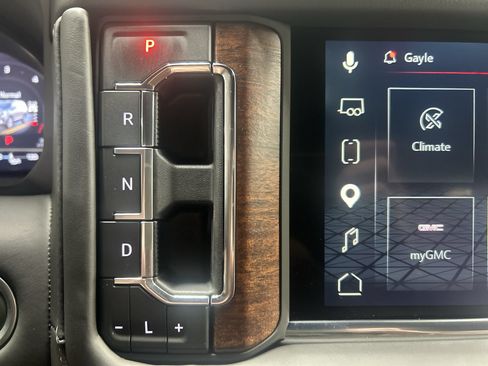 Certified 2023 GMC Yukon Denali Ultimate AWD/4WD image 16