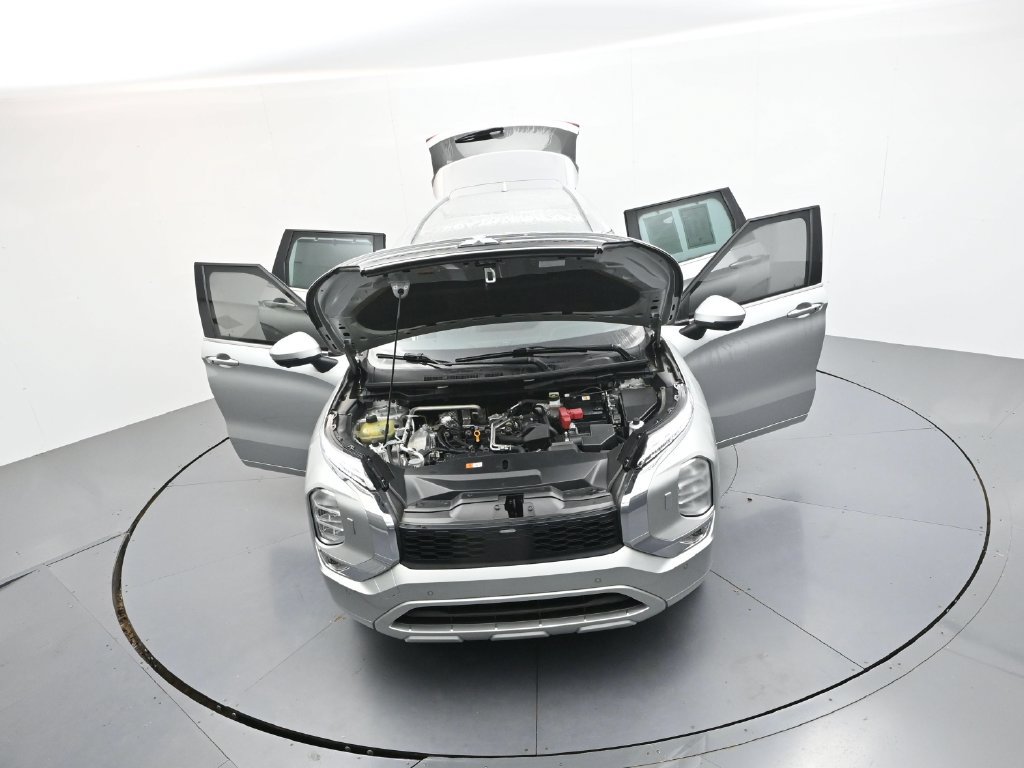 Used 2023 Mitsubishi Outlander SEL AWD/4WD image 33