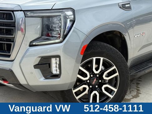 Used 2024 GMC Yukon XL AT4 AWD/4WD image 3