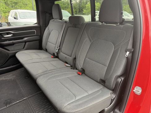 Used 2022 RAM 1500 Big Horn AWD/4WD image 18