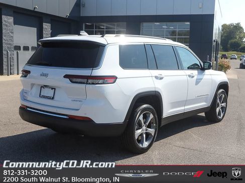 New 2025 Jeep Grand Cherokee L Limited AWD/4WD image 8