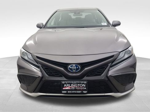 Used 2024 Toyota Camry XSE w/ Navigation Package image 11