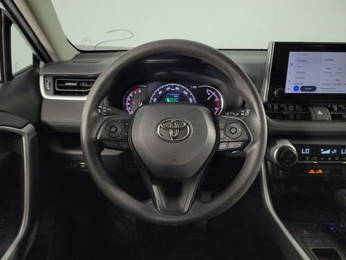 Used 2024 Toyota RAV4 XLE FWD image 21