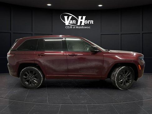 New 2026 Jeep Grand Cherokee Limited image 2