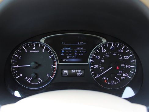 Used 2015 Nissan Altima 3.5 SL FWD image 8