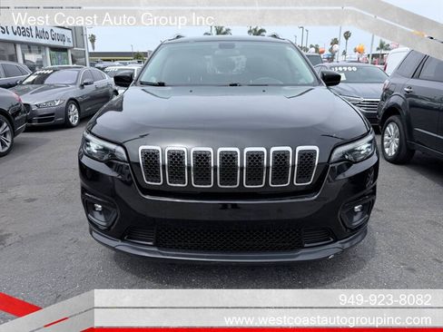 Used 2019 Jeep Cherokee Latitude w/ Popular Appearance Group image 17