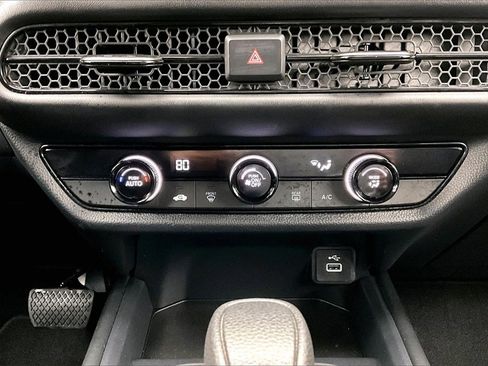 Used 2025 Honda HR-V LX image 31