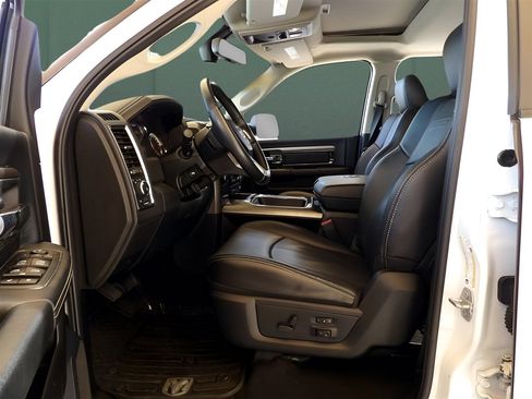 Used 2018 RAM 3500 Laramie w/ Sport Appearance Group image 14