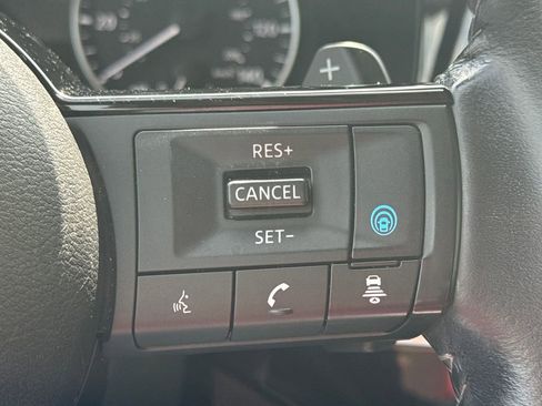 Used 2023 Nissan Pathfinder SV AWD/4WD image 33