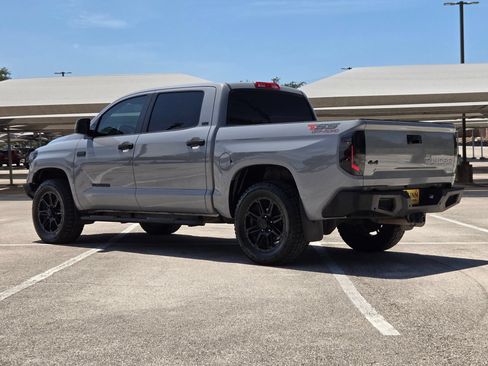Used 2019 Toyota Tundra SR5 w/ SR5 Upgrade Package AWD/4WD image 5