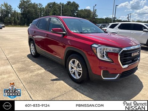 Used 2022 GMC Terrain SLE FWD image 6