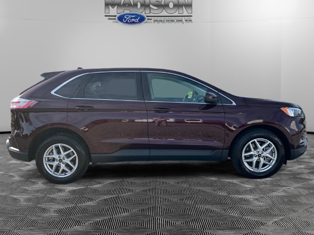 Certified 2024 Ford Edge SEL w/ Convenience Package AWD/4WD image 6