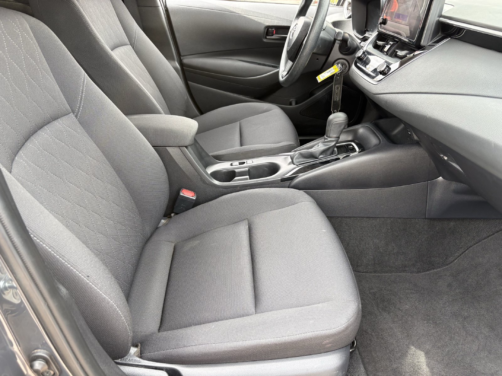 Used 2024 Toyota Corolla LE FWD image 14