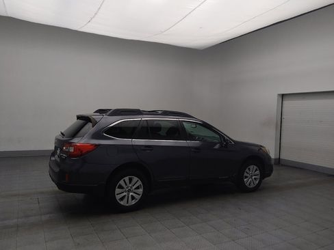 Used 2016 Subaru Outback 2.5i Premium image 10