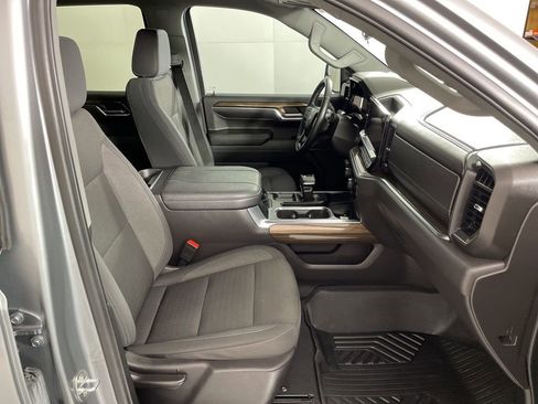 Used 2024 Chevrolet Silverado 1500 LT Trail Boss image 51