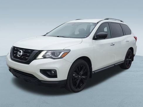 Used 2018 Nissan Pathfinder SL w/ Midnight Edition Package image 3