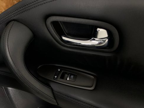 Used 2021 Nissan Armada SL w/ Captain's Chairs Package image 42