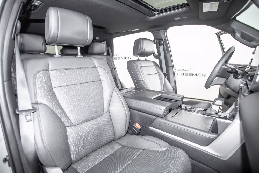 Used 2025 Toyota Sequoia Limited AWD/4WD image 20