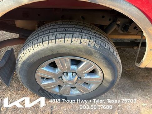 Used 2010 Ford F150 XLT RWD image 13