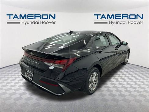 New 2026 Hyundai Elantra SE image 5