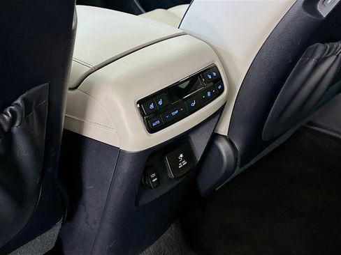Used 2024 Hyundai Palisade Calligraphy image 29