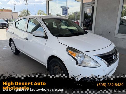 Used 2018 Nissan Versa S Plus FWD image 1