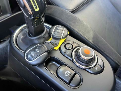 Used 2021 MINI Cooper SE w/ 6.5" Touchscreen Package FWD image 32