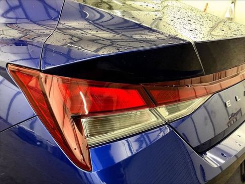 Used 2023 Hyundai Elantra SEL FWD image 28