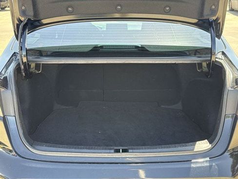 Used 2024 Toyota Corolla LE FWD image 31