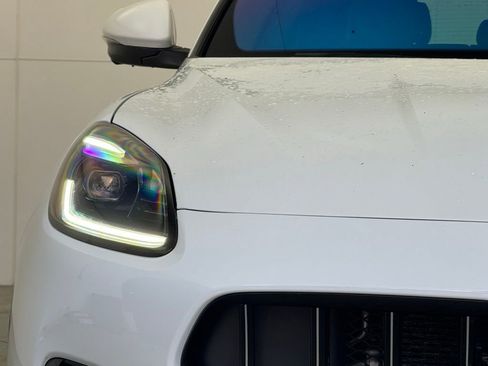 Used 2024 Maserati Grecale GT image 29