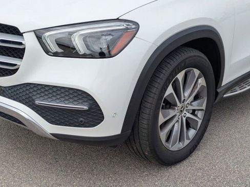 Used 2022 Mercedes-Benz GLE 350 4MATIC w/ Premium Package image 2