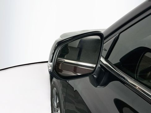 Used 2022 Toyota Highlander XLE FWD image 16