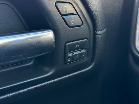 Used 2020 Chevrolet Silverado 1500 High Country w/ Technology Package AWD/4WD image 35